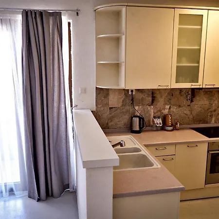 Bono Old Town Apartahotel 4*